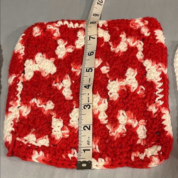 Handmade Red and White and Green Crochet Pot Holders Set of 5 Five Knit Kitchen - Picture 6 of 7